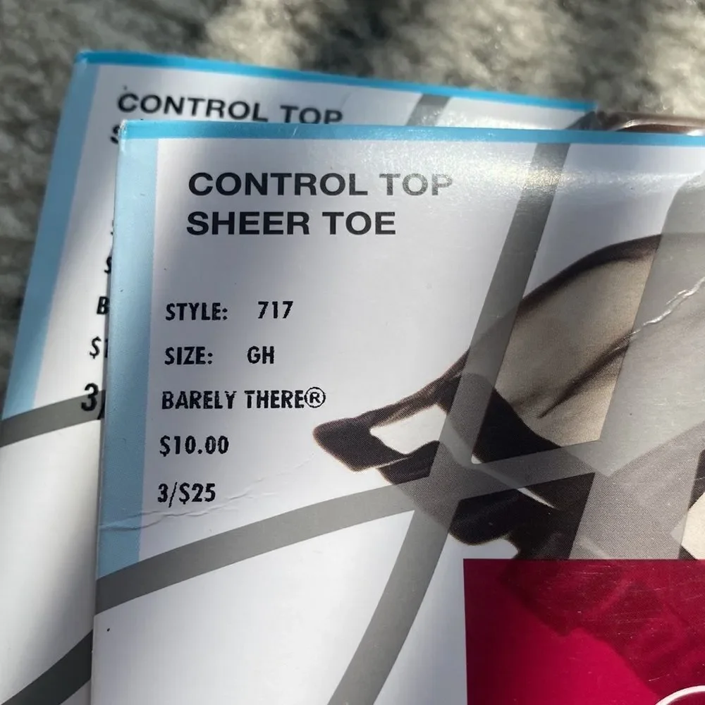 2 VTG Hanes Hosiery Silk Reflections‎ Control Top Pantyhose Sandalfoot size GH